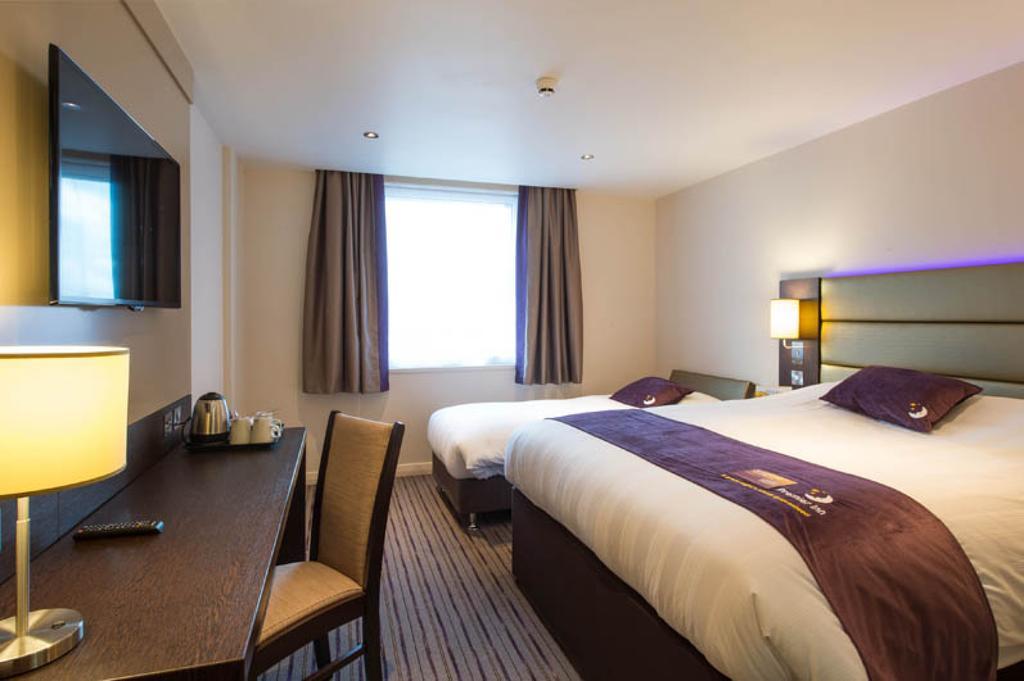 Premier Inn Bodmin Exterior foto
