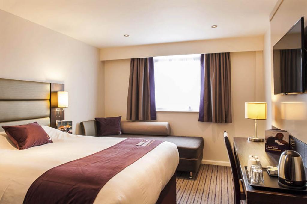 Premier Inn Bodmin Exterior foto